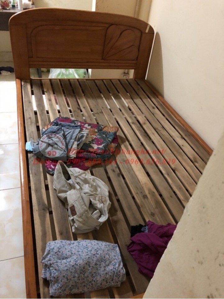 Thanh lý giường ngủ bằng gỗ mã số 660